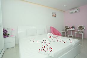 Valentine Hotel