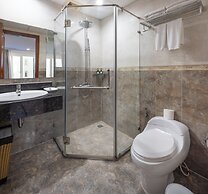 White Lotus Hotel Saigon