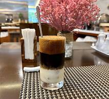 White Lotus Hotel Saigon