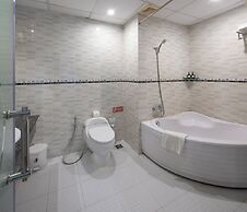 White Lotus Hotel Saigon