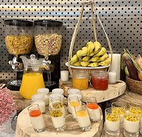 White Lotus Hotel Saigon