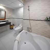 White Lotus Hotel Saigon