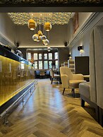 Abbey House Hotel