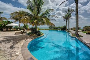 Crowne Plaza Duqm by IHG