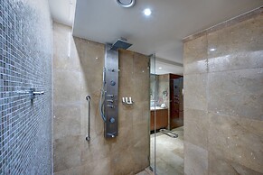 Crowne Plaza Duqm by IHG