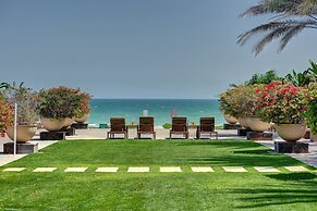 Crowne Plaza Duqm by IHG