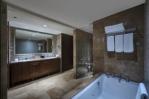 Crowne Plaza Duqm by IHG