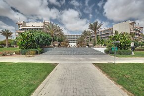 Crowne Plaza Duqm by IHG