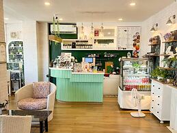 Inspire House Hotel