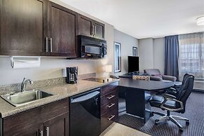 Hawthorn Suites by Wyndham Williston
