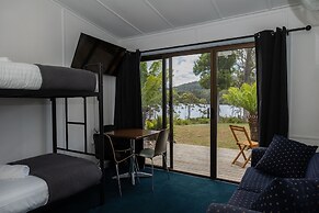 Tullah Lakeside Lodge