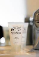 Tullah Lakeside Lodge