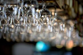 Tullah Lakeside Lodge