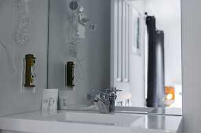 Tullah Lakeside Lodge