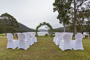 Tullah Lakeside Lodge