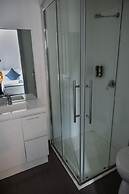 Tullah Lakeside Lodge