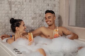 Bellagio Beach Resort