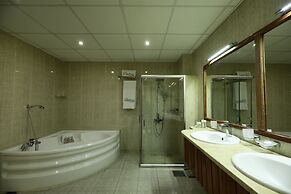 Pineland Hotel and Health Resort