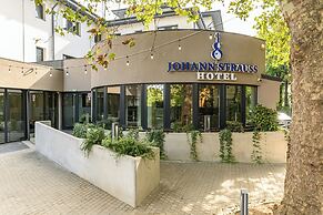 Johann Strauss