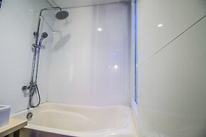 Hotel DreamWorld Araneta Cubao