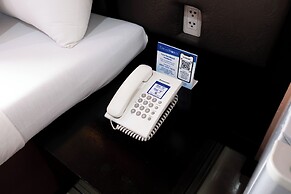 Hotel DreamWorld Araneta Cubao