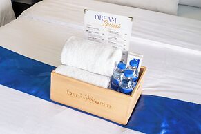 Hotel DreamWorld Araneta Cubao