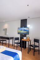 Hotel DreamWorld Araneta Cubao