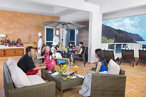 Oceanic Khorfakkan Resort And Spa