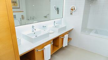 Oceanic Khorfakkan Resort And Spa