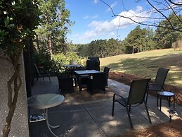 The Inn at Houndslake