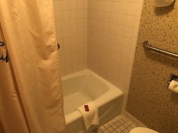 The Inn at Houndslake