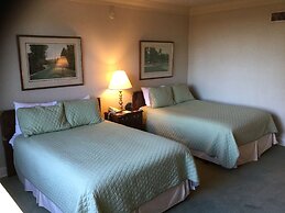 The Inn at Houndslake