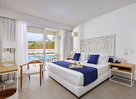 St. Constantin Beach Hotel and Spa