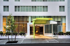 SpringHill Suites by Marriott New York Midtown Manhattan
