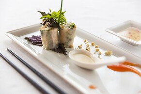 Heritage Line Violet cruise – Ha Long Bay & Lan Ha Bay