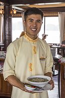 Heritage Line Violet cruise – Ha Long Bay & Lan Ha Bay