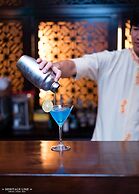 Heritage Line Violet cruise – Ha Long Bay & Lan Ha Bay