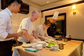 Heritage Line Violet cruise – Ha Long Bay & Lan Ha Bay