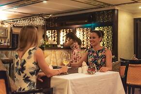 Heritage Line Violet cruise – Ha Long Bay & Lan Ha Bay