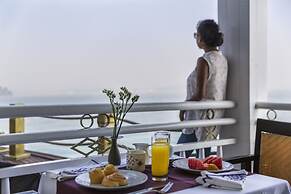 Heritage Line Violet cruise – Ha Long Bay & Lan Ha Bay