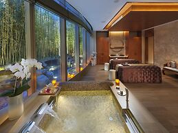 Mandarin Oriental Pudong, Shanghai