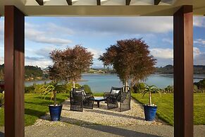 Almyra Waterfront Accommodation