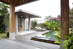 Villa Kayu Lama
