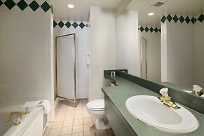 Super 8 by Wyndham Fox Creek