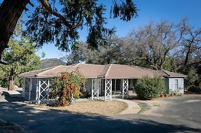 Apple Tree Inn