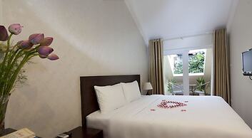 Rising Dragon Legend Hotel