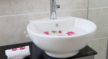 Rising Dragon Legend Hotel