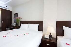 Rising Dragon Legend Hotel