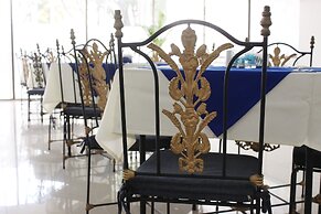 Hotel Metropolis Plaza