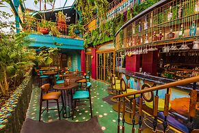 Goldfinch Hotel Mumbai